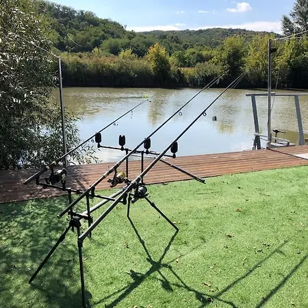 Domeglamping At Fishinglake Sagvar Exterior photo