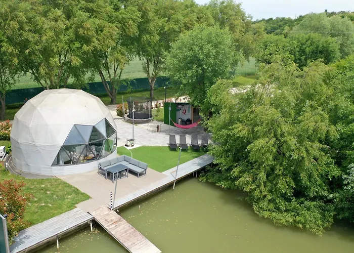 Domeglamping At Fishinglake