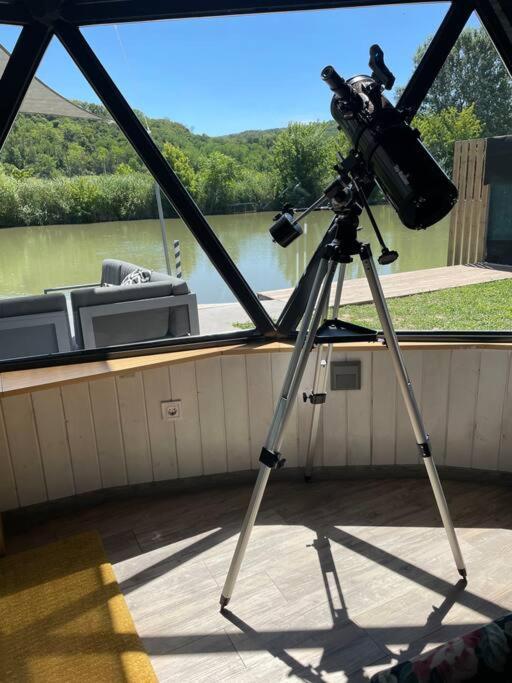 Dom wakacyjny Domeglamping At Fishinglake *