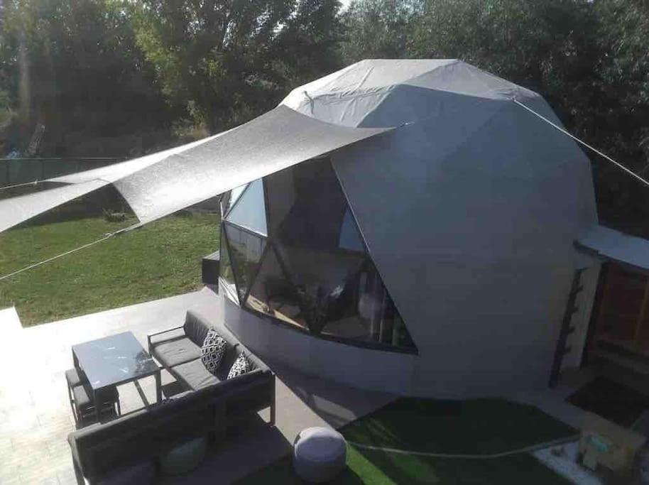 Сasa de vacaciones Domeglamping At Fishinglake